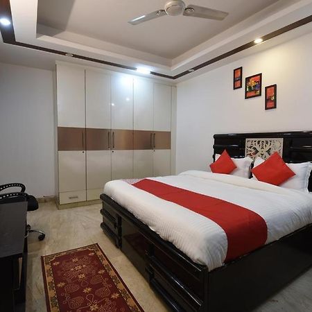 Golden Bed And Breakfast- High Quality Rooms In South Ex-1 D Block New Delhi Buitenkant foto
