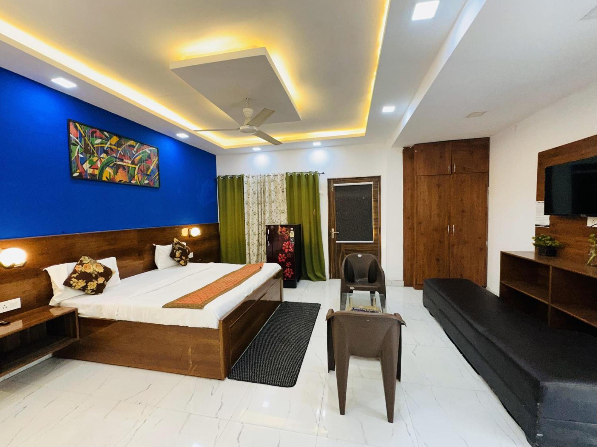 Golden Bed And Breakfast- High Quality Rooms In South Ex-1 D Block New Delhi Buitenkant foto