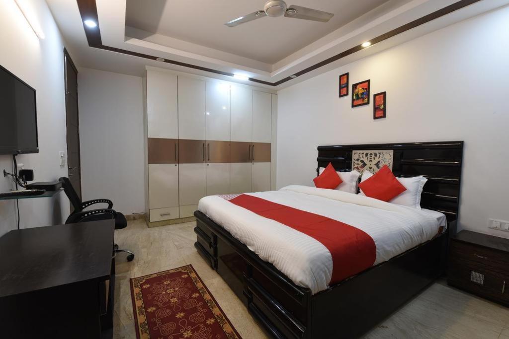 Golden Bed And Breakfast- High Quality Rooms In South Ex-1 D Block New Delhi Buitenkant foto